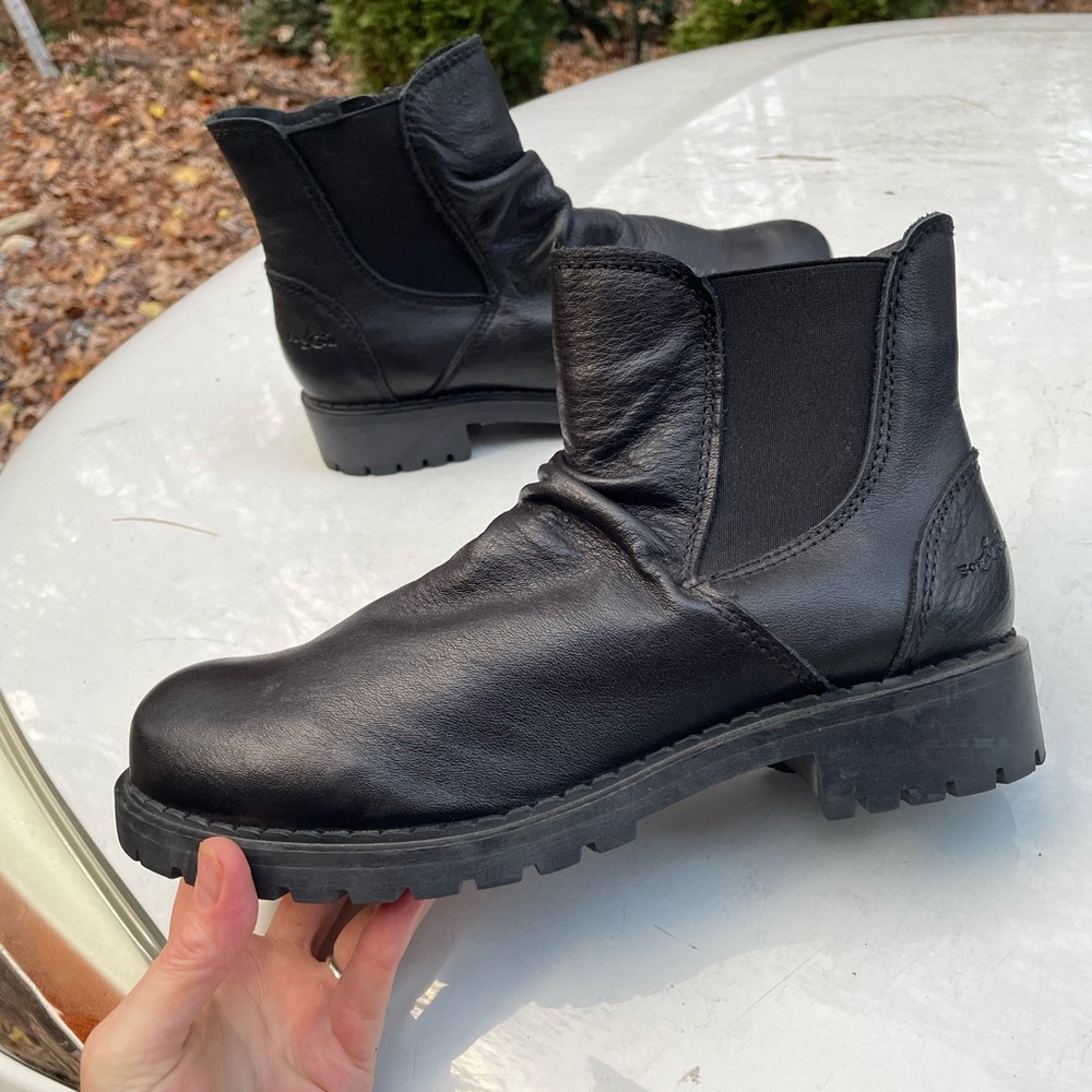 Bos. & Co. Barb Black Leather Waterproof Chelsea Boots Size 41